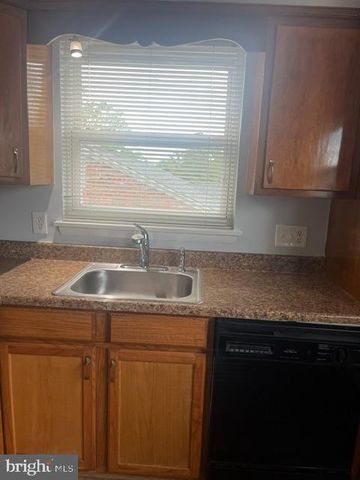 7506 NEW HAMPSHIRE AVE, Takoma Park, MD 20912