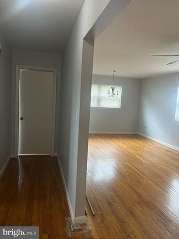 7506 NEW HAMPSHIRE AVE, Takoma Park, MD 20912