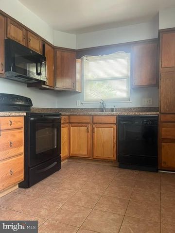7506 NEW HAMPSHIRE AVE, Takoma Park, MD 20912