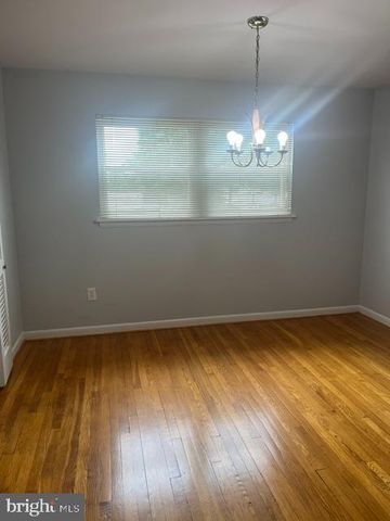 7506 NEW HAMPSHIRE AVE, Takoma Park, MD 20912