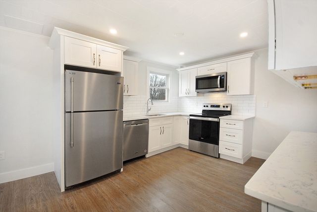 238 Commonwealth Ave 3, Concord, MA 01742