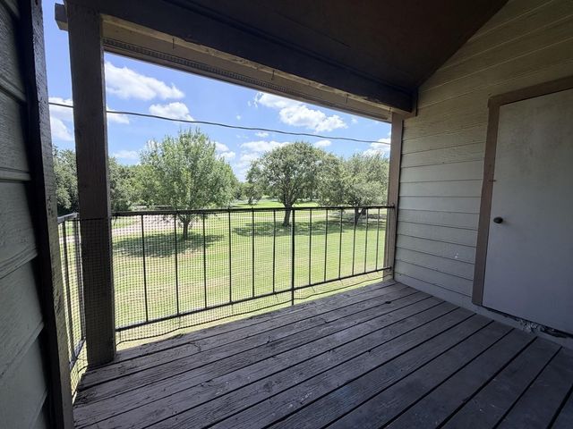 8259 Sands Point Drive 168, Houston, TX 77036