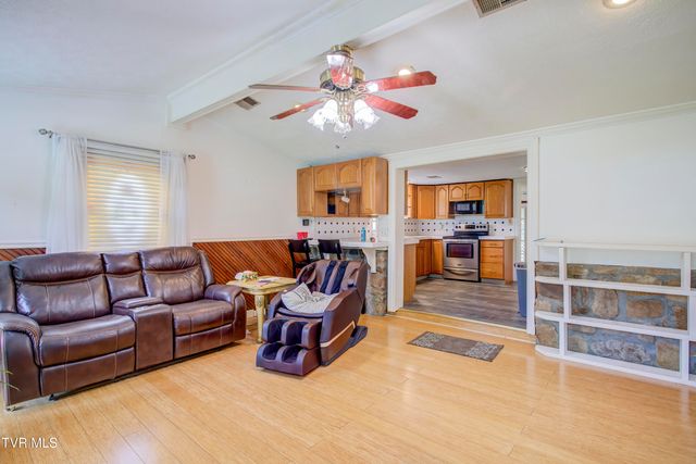 1399 Broad Street, Elizabethton, TN 37643