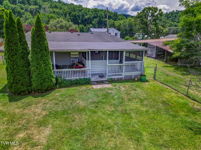 1399 Broad Street, Elizabethton, TN 37643