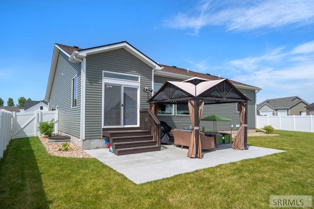 4594 Remuda Rd, Ammon, ID 83406
