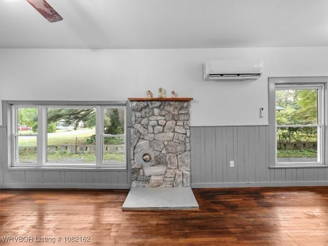 603 E Avenue B, Heavener, OK 74937