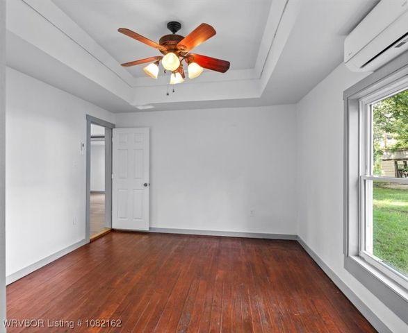 603 E Avenue B, Heavener, OK 74937