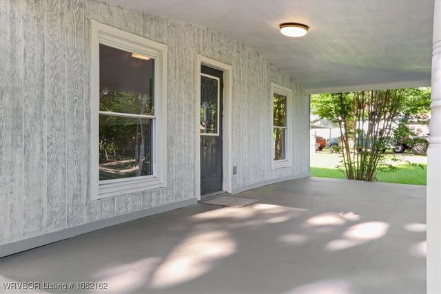 603 E Avenue B, Heavener, OK 74937