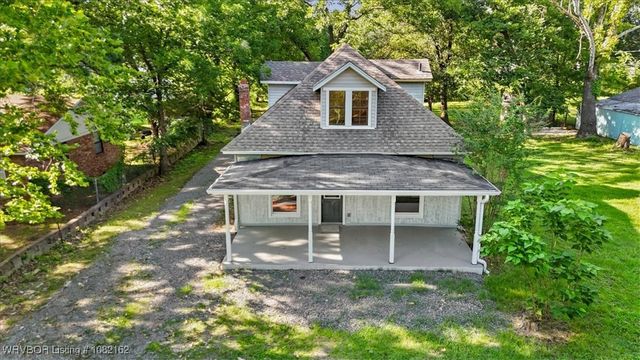 603 E Avenue B, Heavener, OK 74937