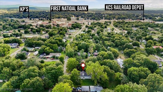 603 E Avenue B, Heavener, OK 74937