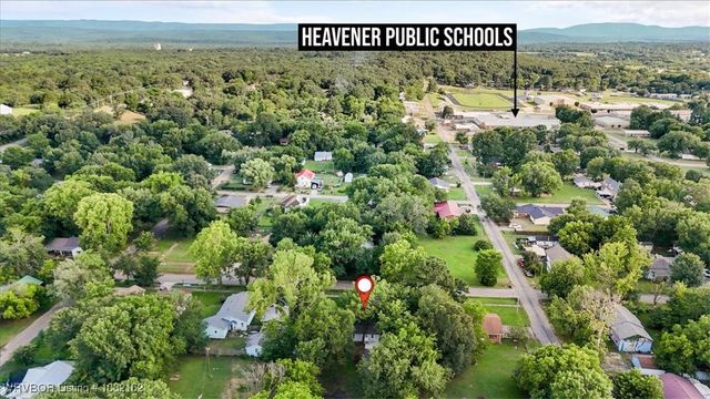 603 E Avenue B, Heavener, OK 74937