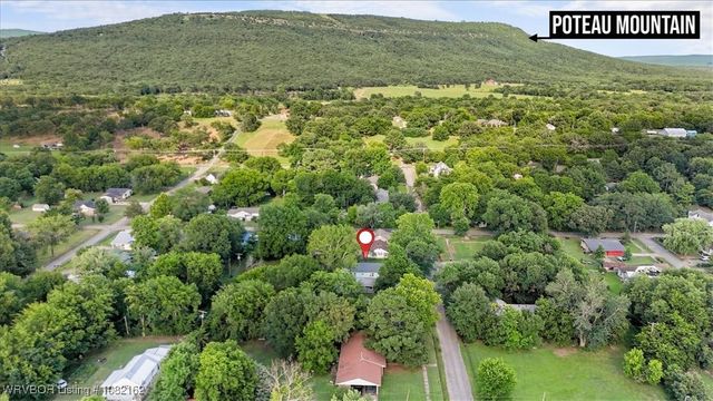 603 E Avenue B, Heavener, OK 74937
