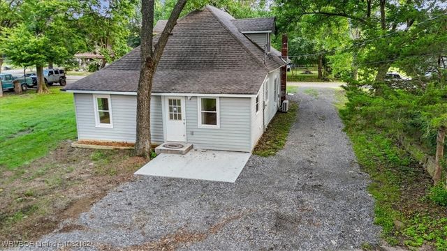 603 E Avenue B, Heavener, OK 74937