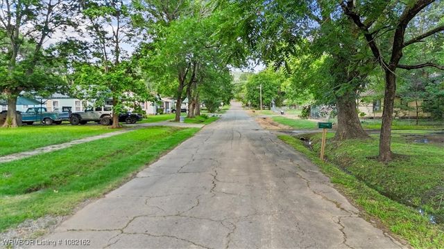 603 E Avenue B, Heavener, OK 74937