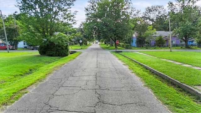 603 E Avenue B, Heavener, OK 74937