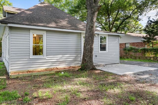603 E Avenue B, Heavener, OK 74937