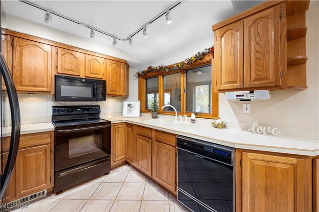 4345 Martin Drive, North Olmsted, OH 44070