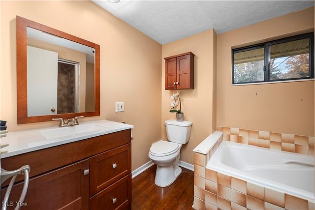 4345 Martin Drive, North Olmsted, OH 44070