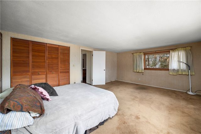 4345 Martin Drive, North Olmsted, OH 44070