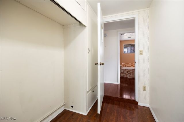 4345 Martin Drive, North Olmsted, OH 44070