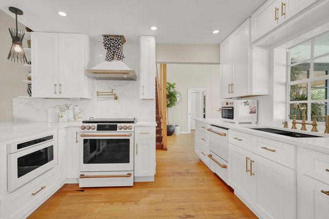 5154 Woodstone Circle E, Greenacres, FL 33463