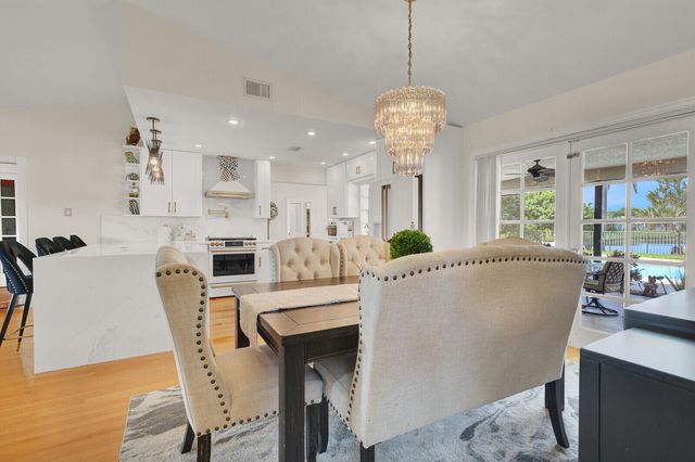 5154 Woodstone Circle E, Greenacres, FL 33463