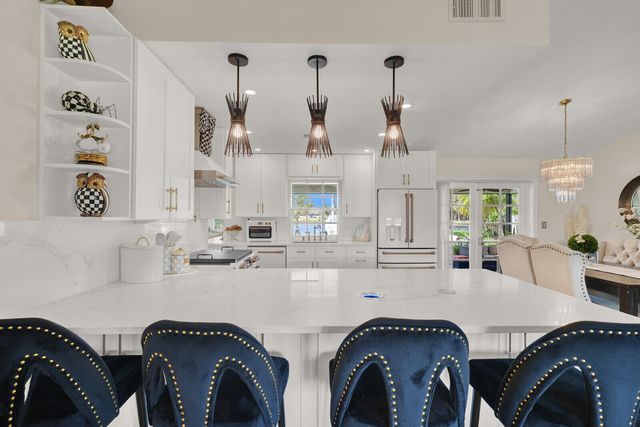 5154 Woodstone Circle E, Greenacres, FL 33463