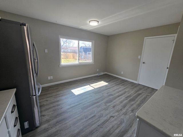 5518 E CAPTAIN Road, Chillicothe, IL 61523