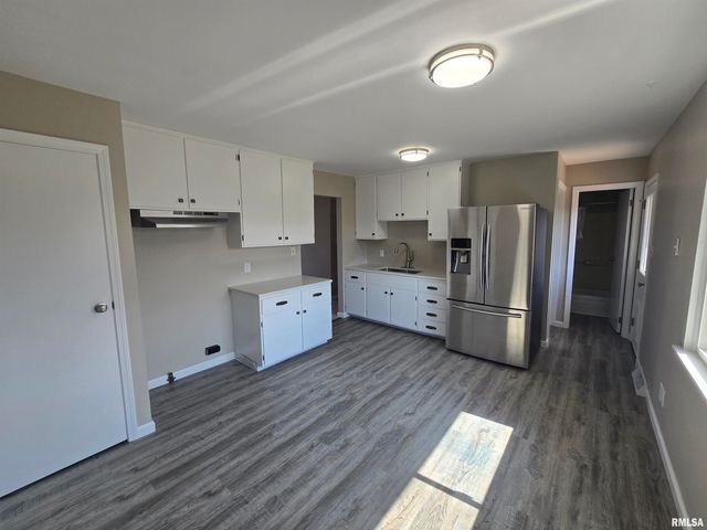 5518 E CAPTAIN Road, Chillicothe, IL 61523