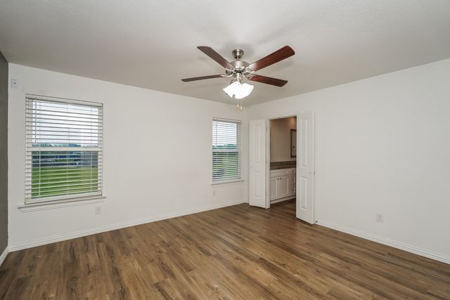 7340 Parkside Place Drive, North Richland Hills, TX 76180