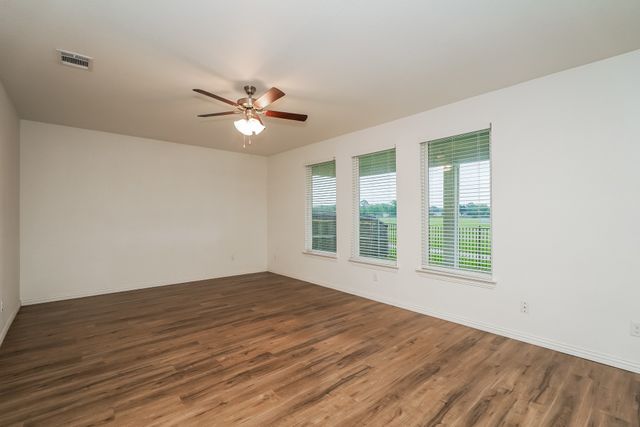 7340 Parkside Place Drive, North Richland Hills, TX 76180