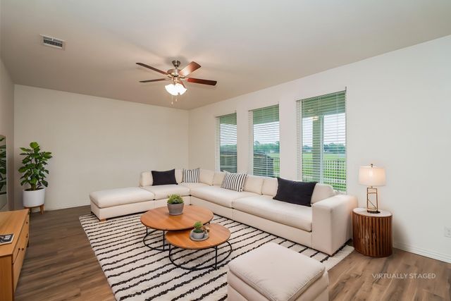 7340 Parkside Place Drive, North Richland Hills, TX 76180