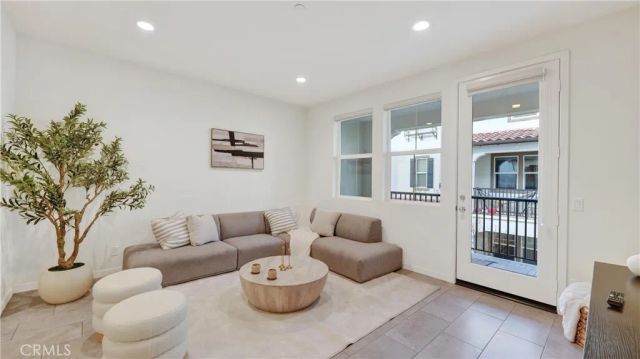 10548 Acorn Place, Los Alamitos, CA 90720