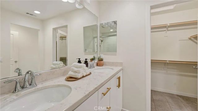10548 Acorn Place, Los Alamitos, CA 90720