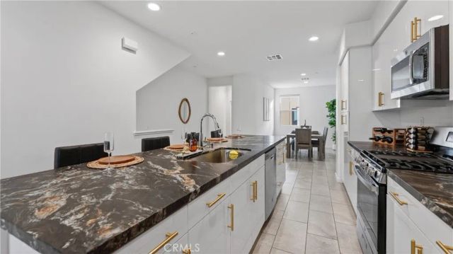 10548 Acorn Place, Los Alamitos, CA 90720