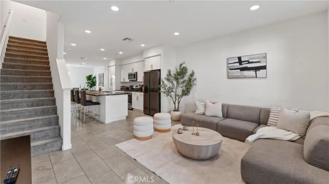 10548 Acorn Place, Los Alamitos, CA 90720