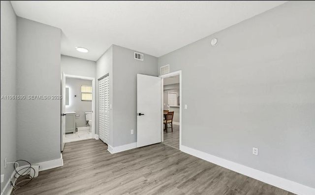 380 NW 20th St 8, Miami, FL 33127