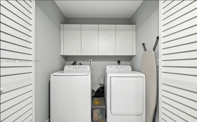 380 NW 20th St 8, Miami, FL 33127