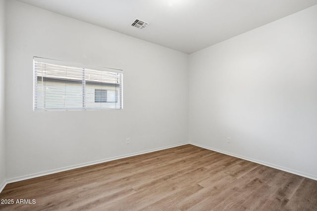 1210 E BETH Drive, Phoenix, AZ 85042