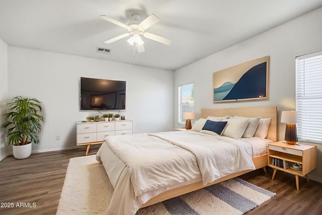 1210 E BETH Drive, Phoenix, AZ 85042