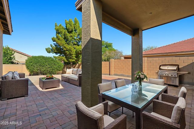 1210 E BETH Drive, Phoenix, AZ 85042