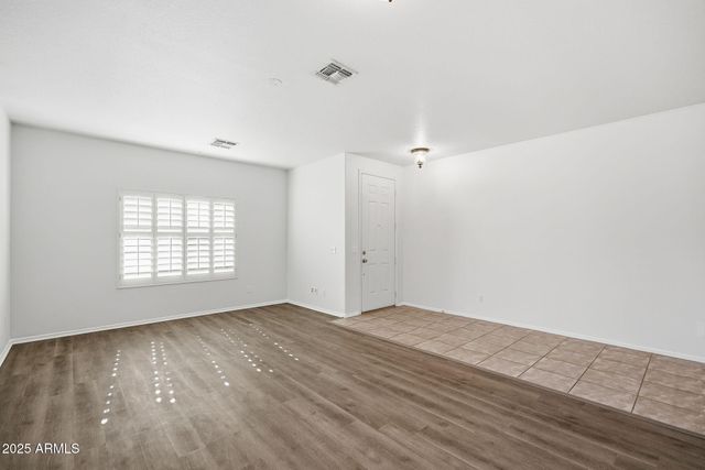 1210 E BETH Drive, Phoenix, AZ 85042