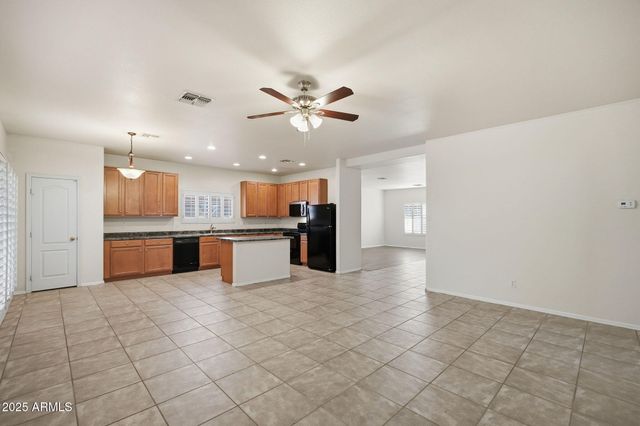 1210 E BETH Drive, Phoenix, AZ 85042