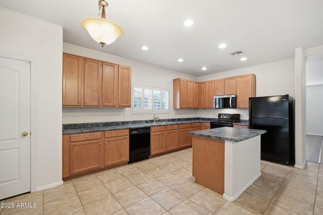 1210 E BETH Drive, Phoenix, AZ 85042