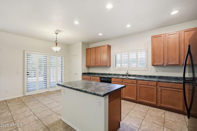 1210 E BETH Drive, Phoenix, AZ 85042