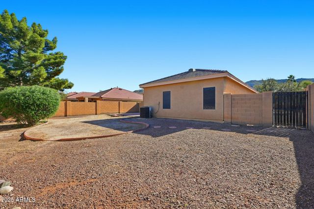 1210 E BETH Drive, Phoenix, AZ 85042