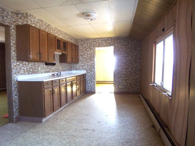 20401 SUNNY SLOPE ROAD, Reedsville, WI 54230