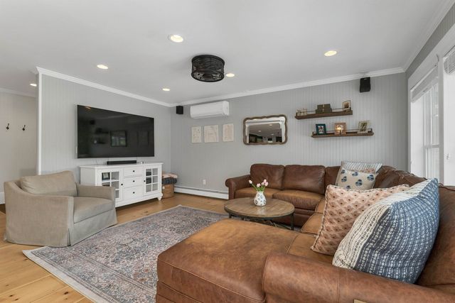 153 N Main Street, Wolfeboro, NH 03894