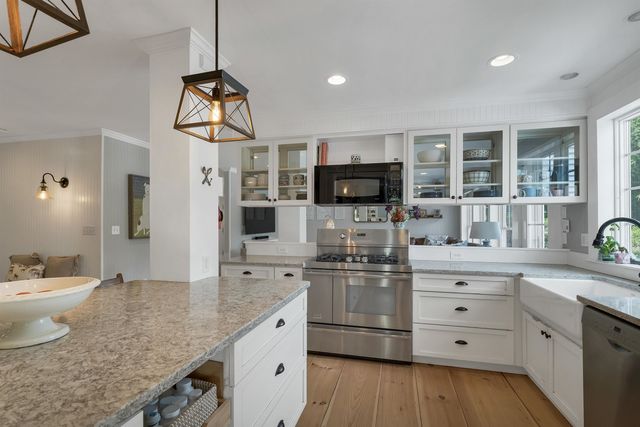 153 N Main Street, Wolfeboro, NH 03894