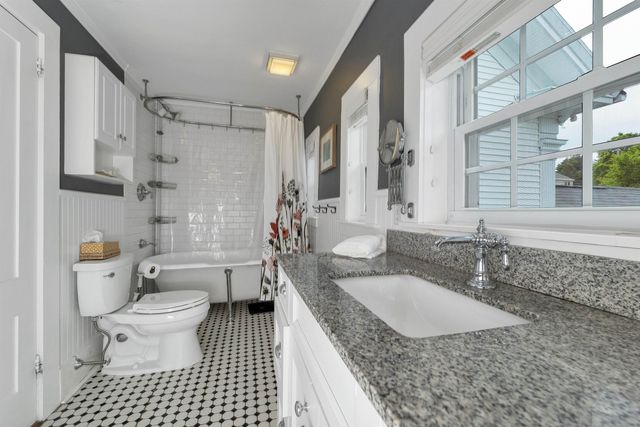 153 N Main Street, Wolfeboro, NH 03894